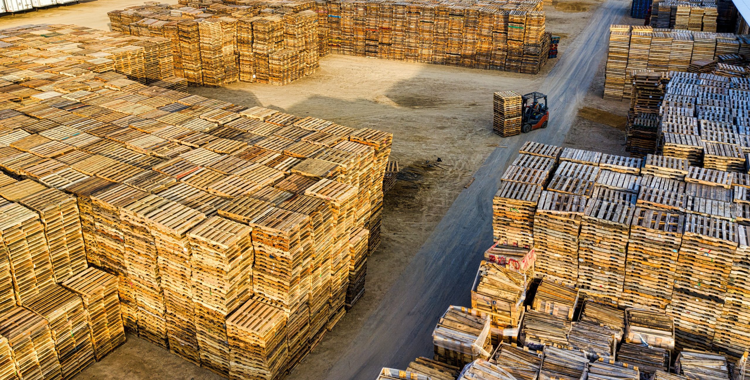 Pallets Chattanooga, TN Chattanooga Hardwood Center